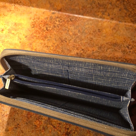 Fossil wallet - Picture 4 of 4